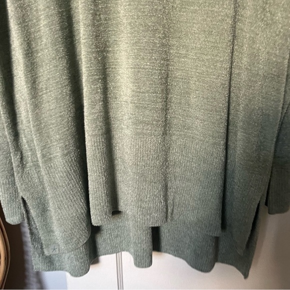 NWT Barefoot Dreams Cozy Knit Tunic - Picture 6 of 8